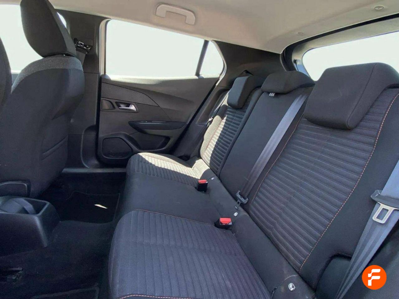 Foto Peugeot 2008 11