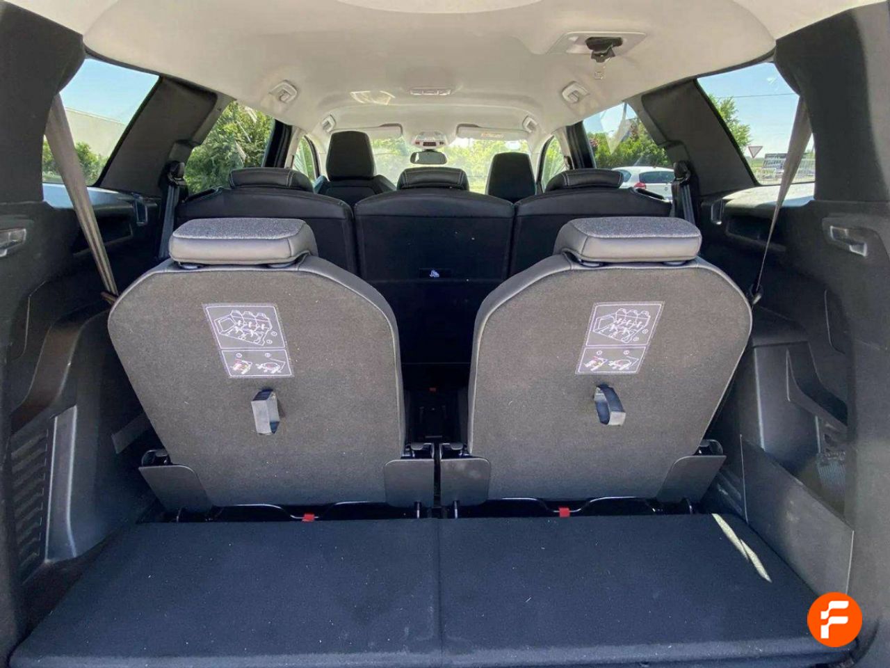 Foto Peugeot 5008 16