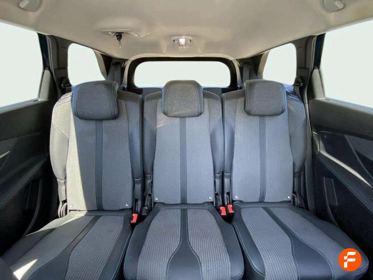 Foto Peugeot 5008 17