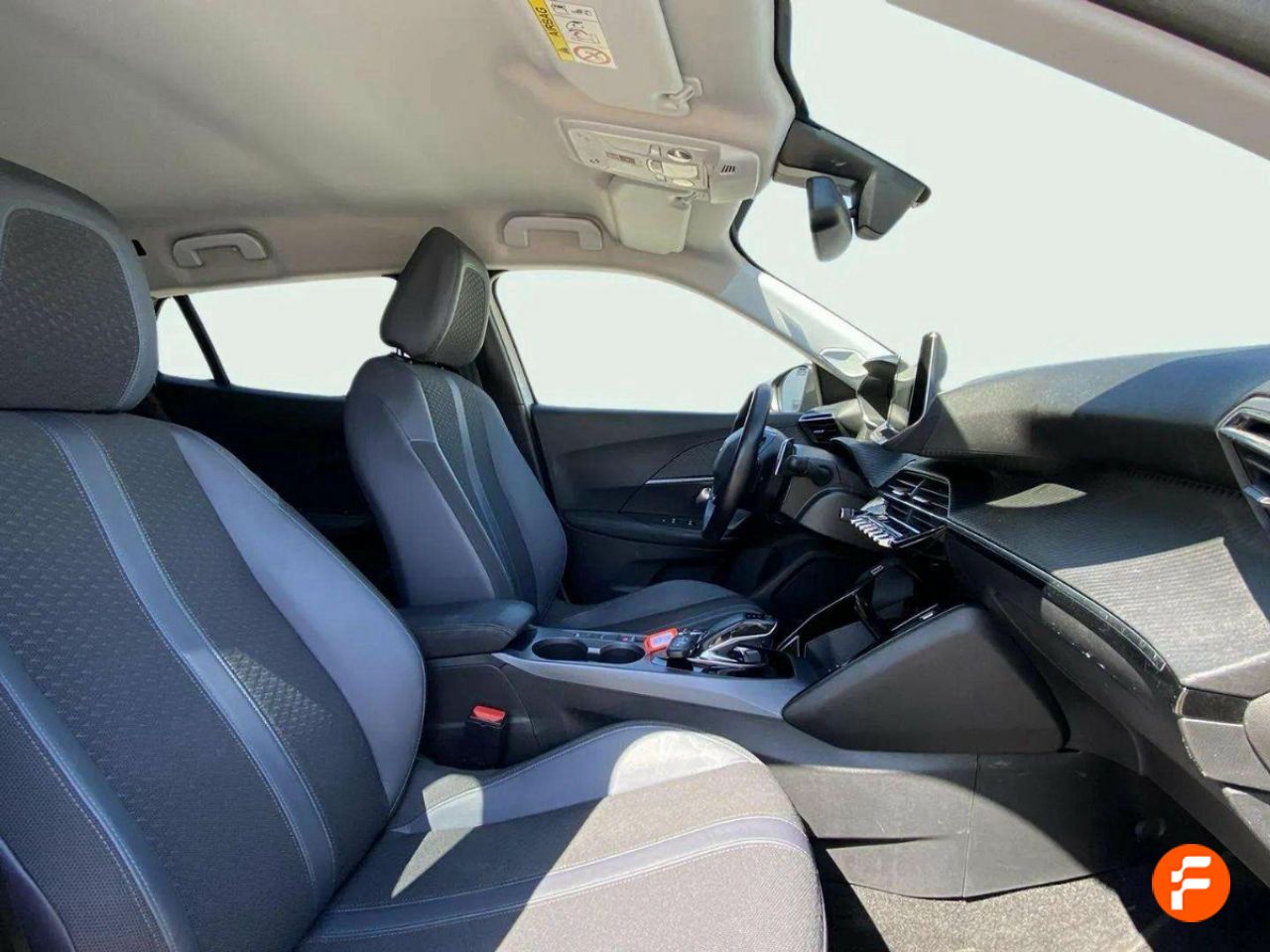 Foto Peugeot 2008 11