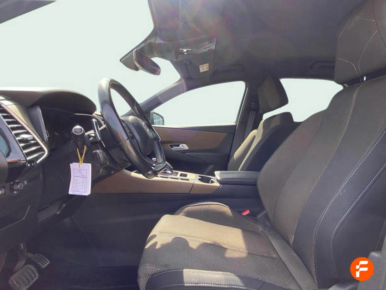 Foto DS Automobiles DS 7 10