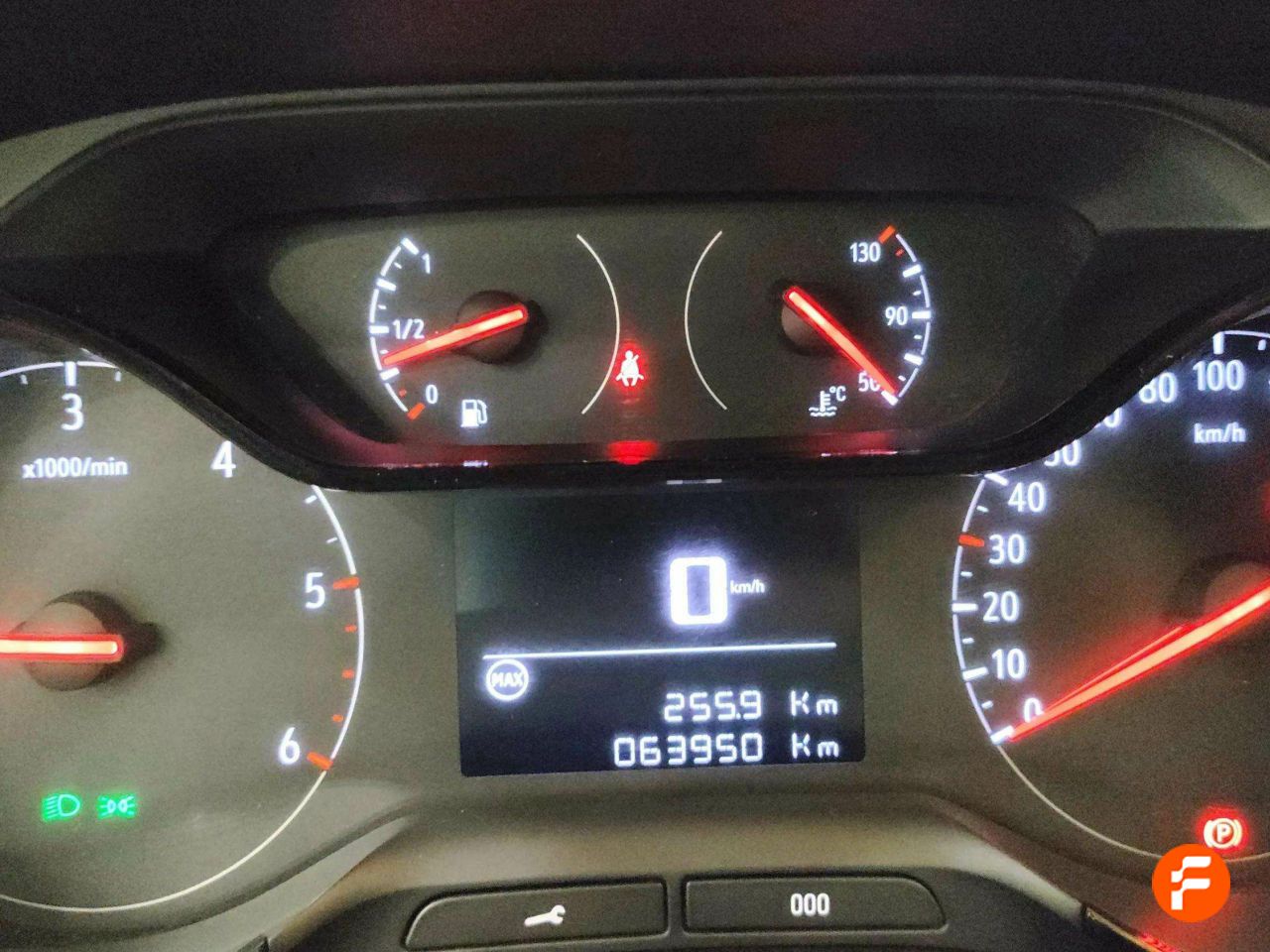 Foto Opel Crossland X 10