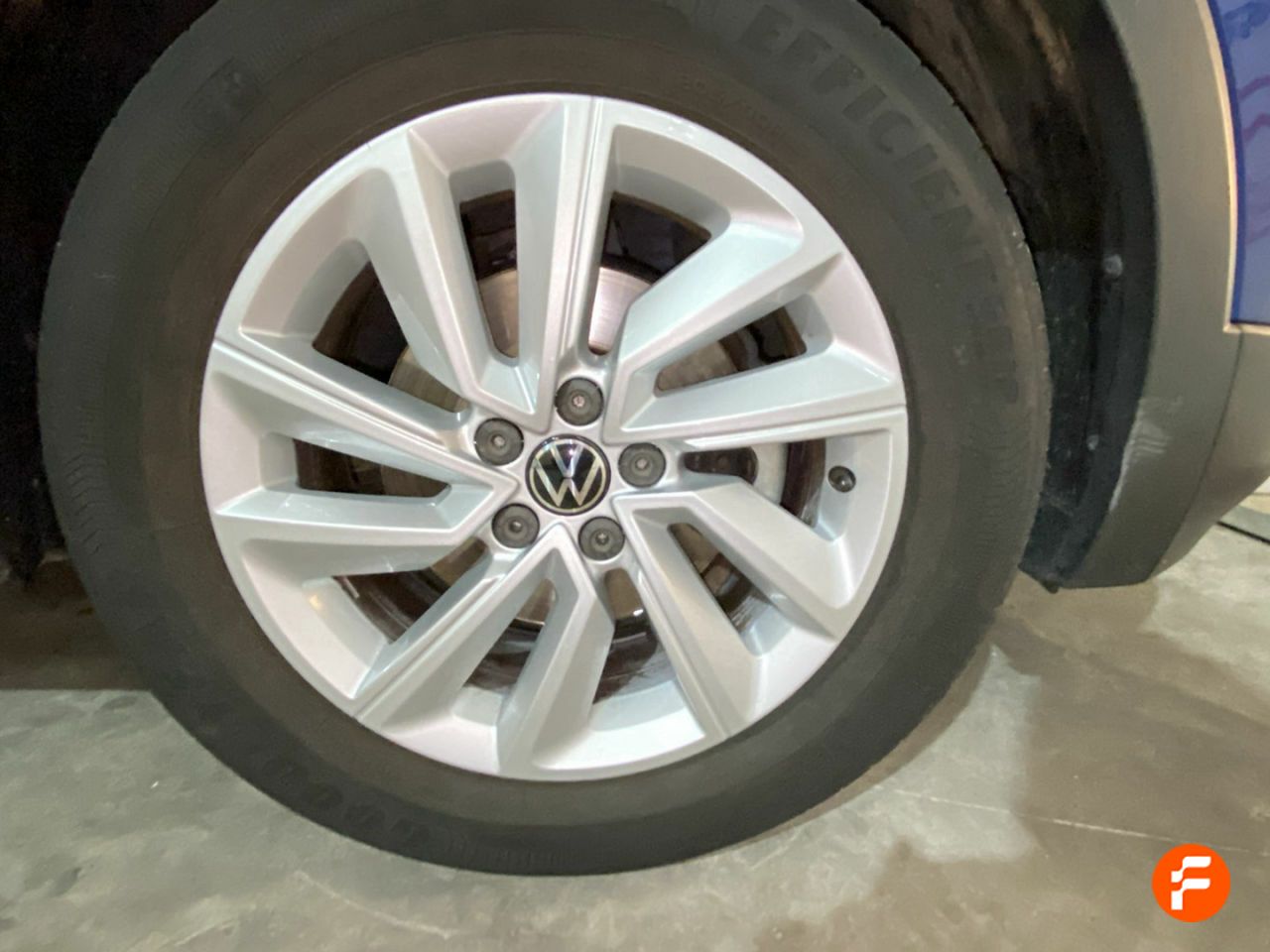 Foto Volkswagen T-Cross 17