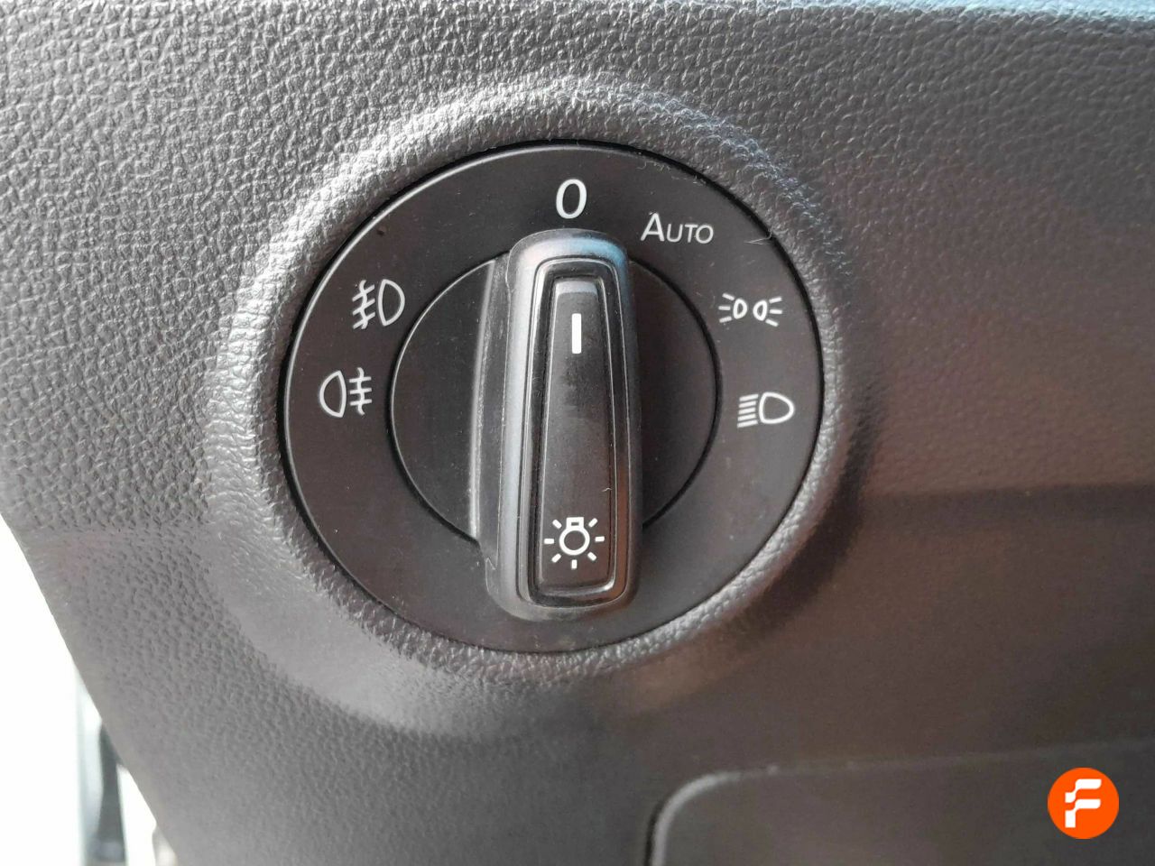 Foto Volkswagen T-Roc 21