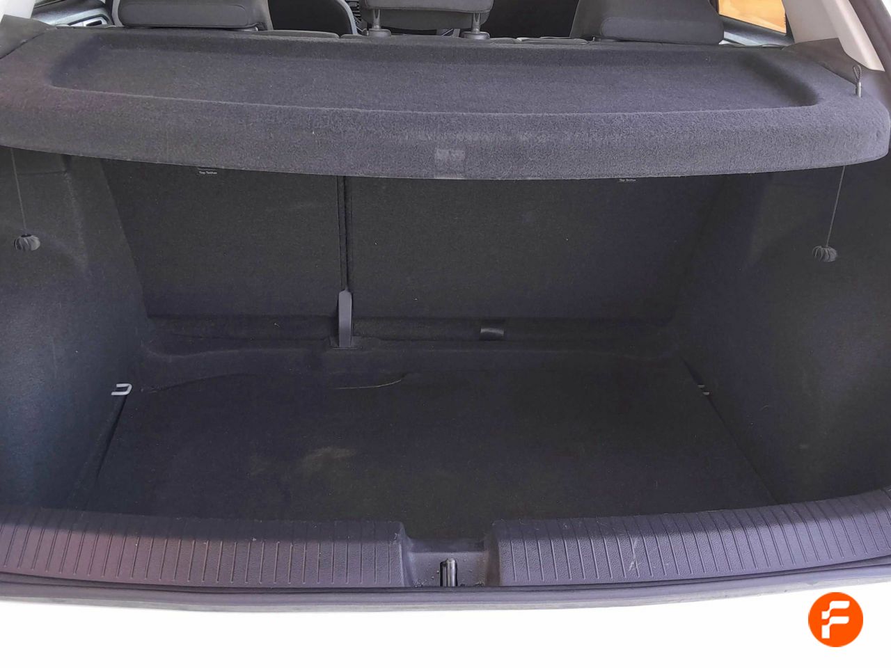 Foto Volkswagen T-Roc 28