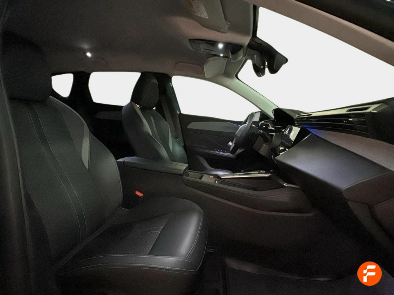 Foto Peugeot 308 8