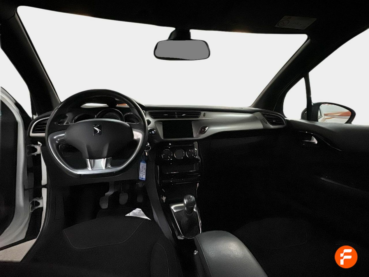 Foto DS Automobiles DS 3 11