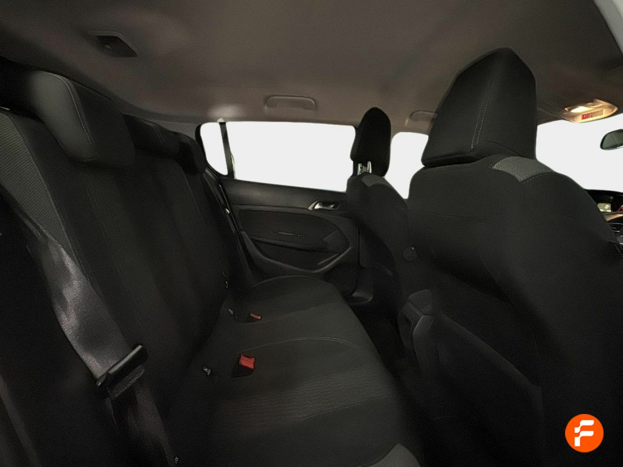 Foto Peugeot 308 9
