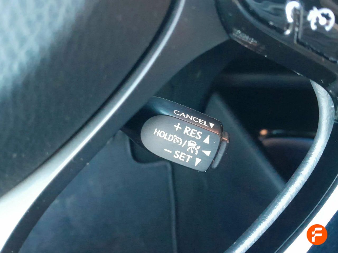 Foto Toyota C-HR 14