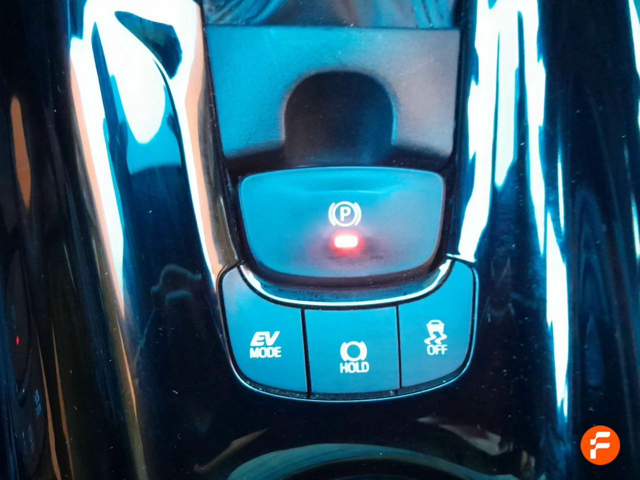 Foto Toyota C-HR 26