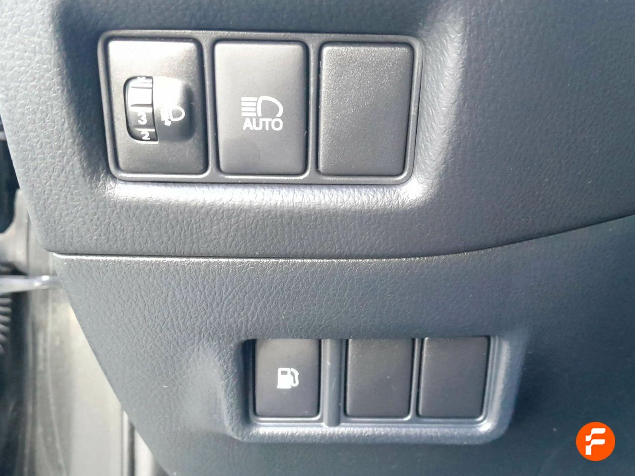 Foto Toyota C-HR 27