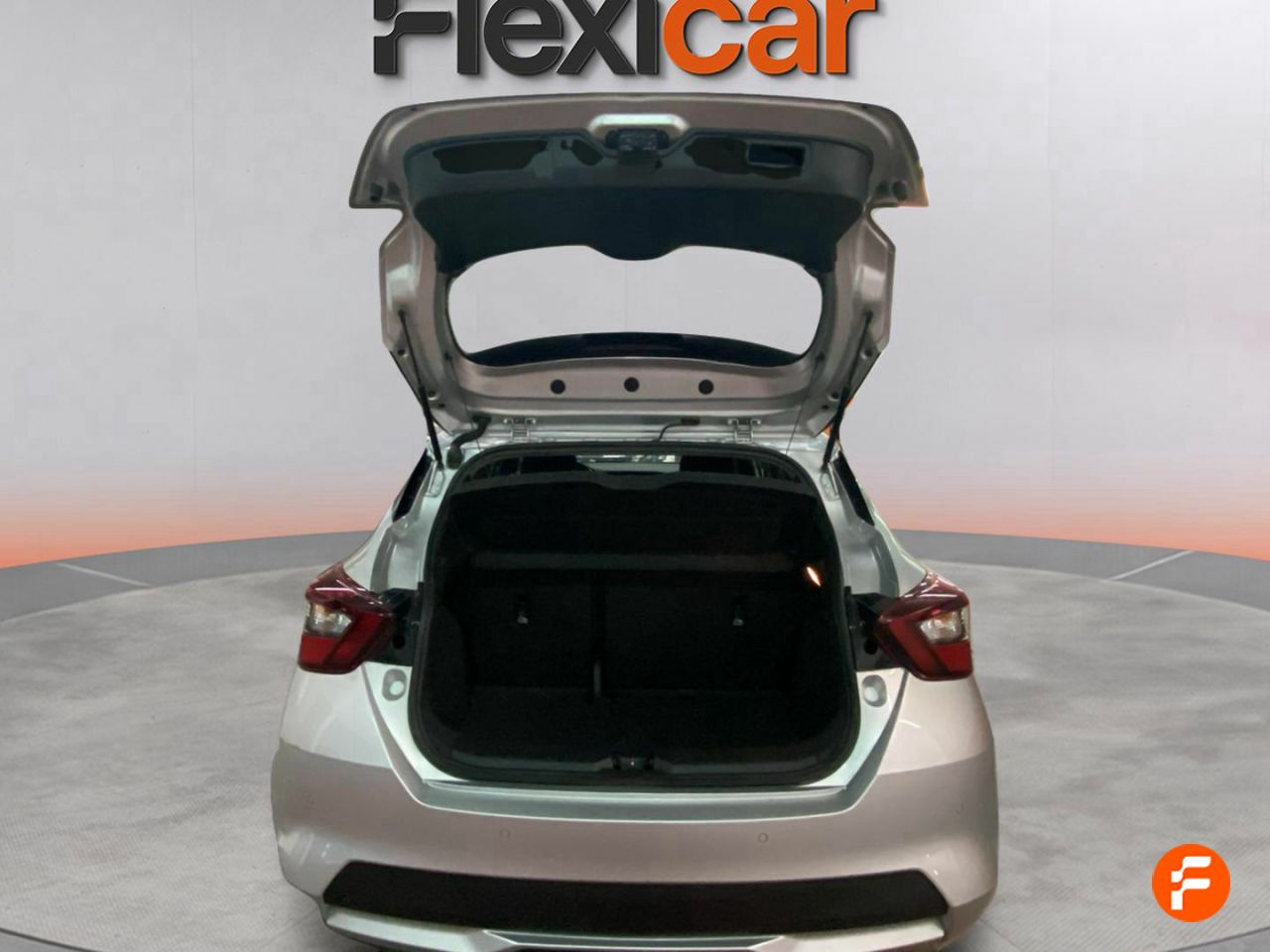 Foto Nissan Micra 10