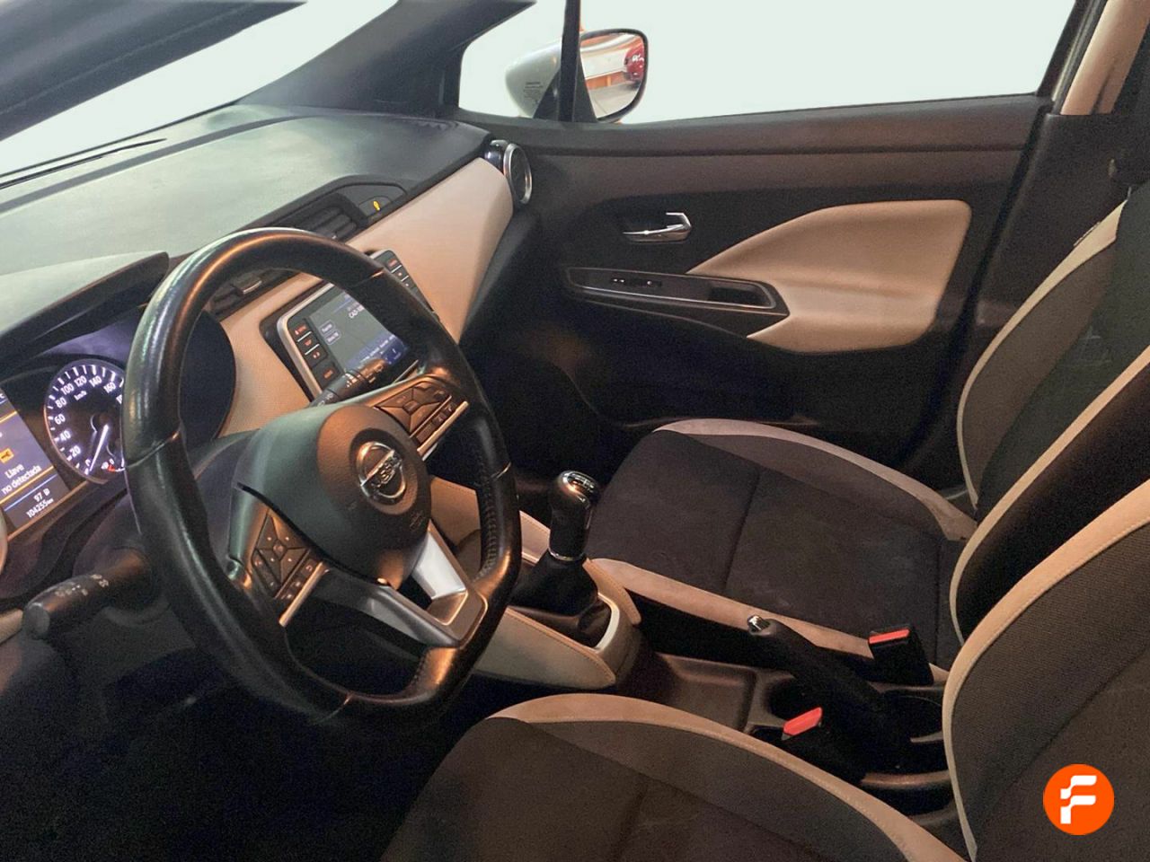 Foto Nissan Micra 11
