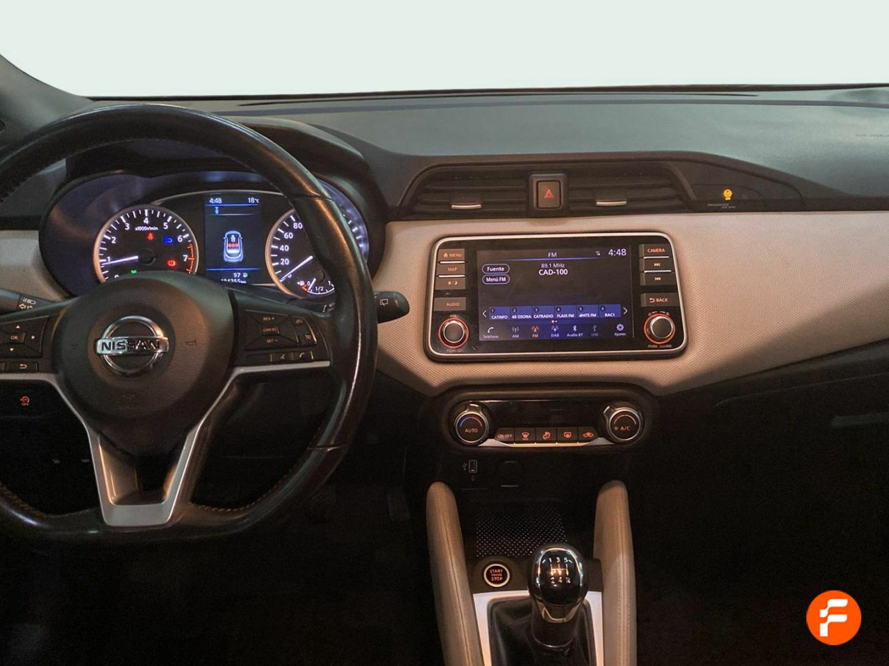 Foto Nissan Micra 14