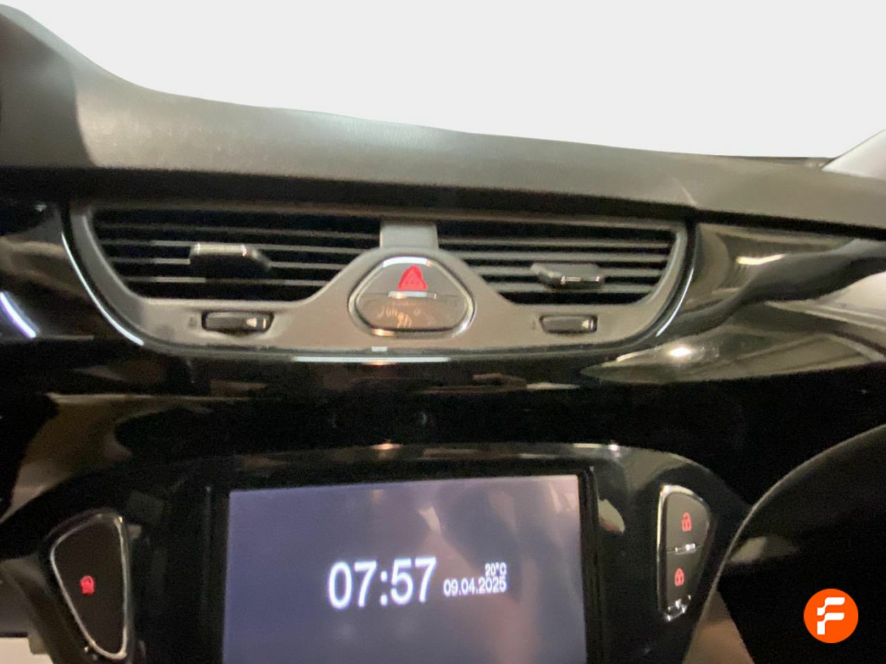 Foto Opel Corsa 13