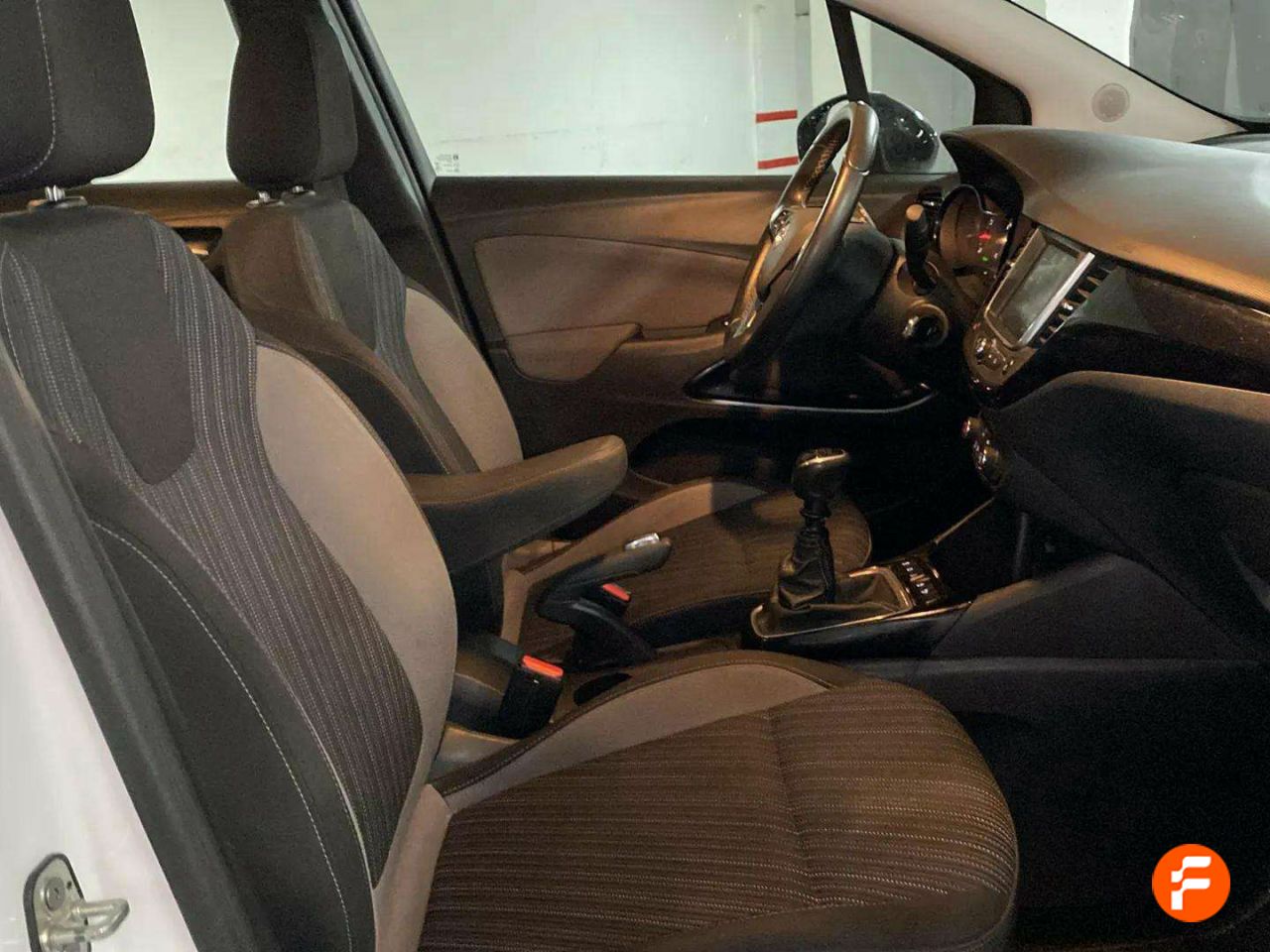 Foto Opel Crossland X 23