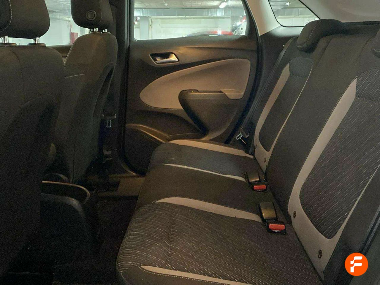 Foto Opel Crossland X 24
