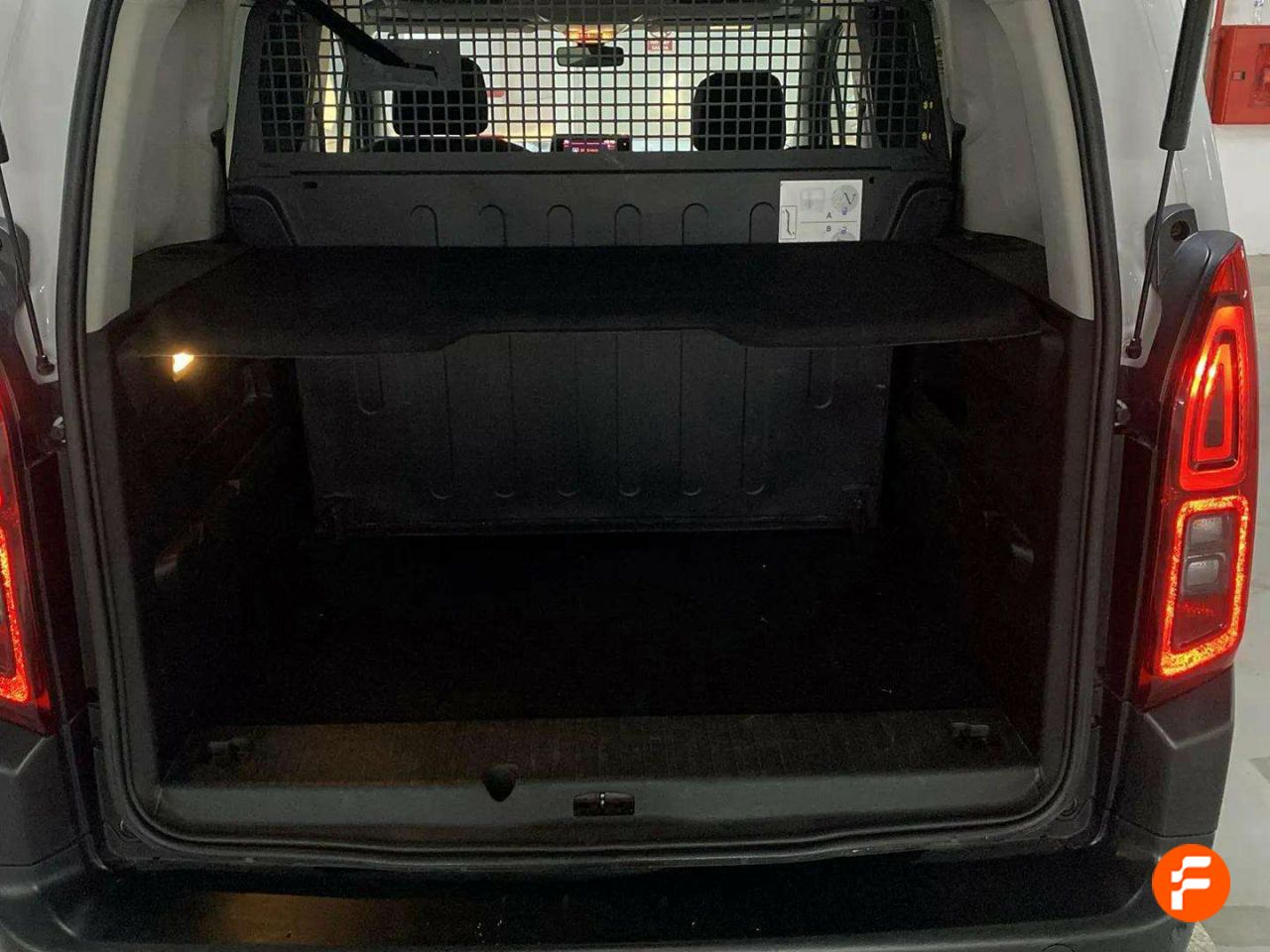 Foto Citroën Berlingo 24
