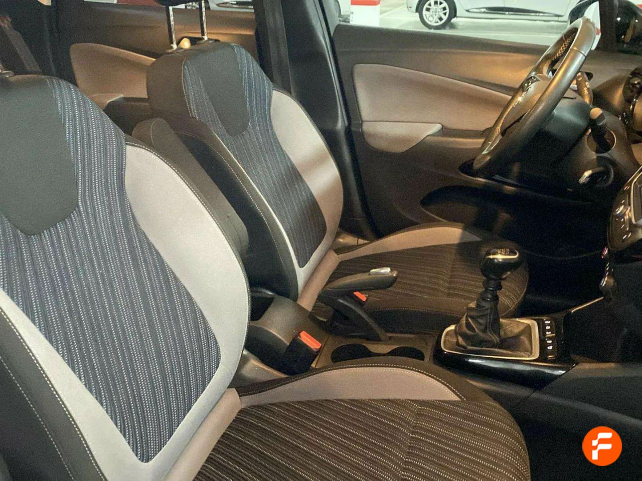 Foto Opel Crossland X 21