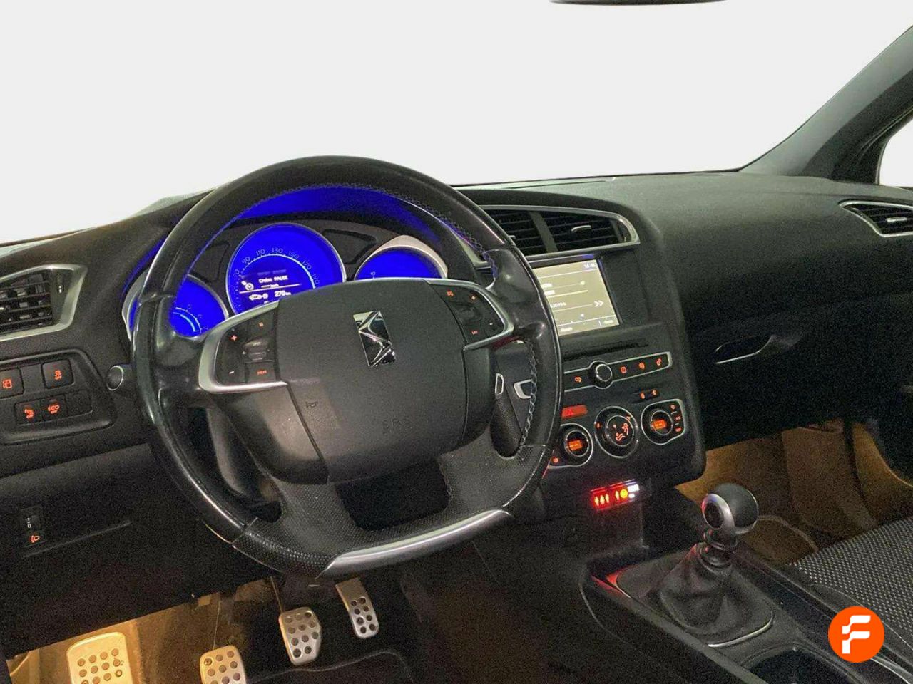 Foto DS Automobiles DS 4 10