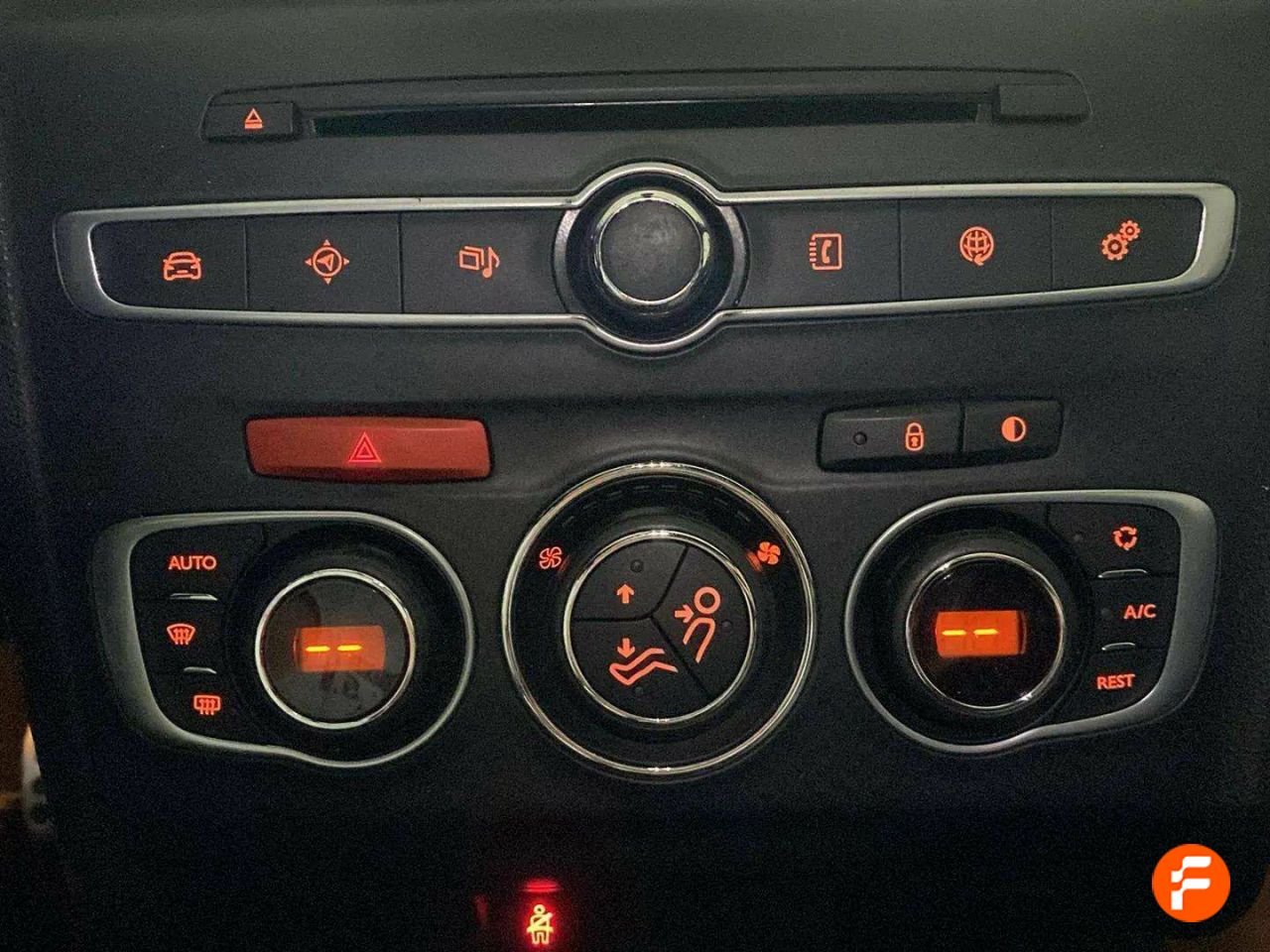 Foto DS Automobiles DS 4 17