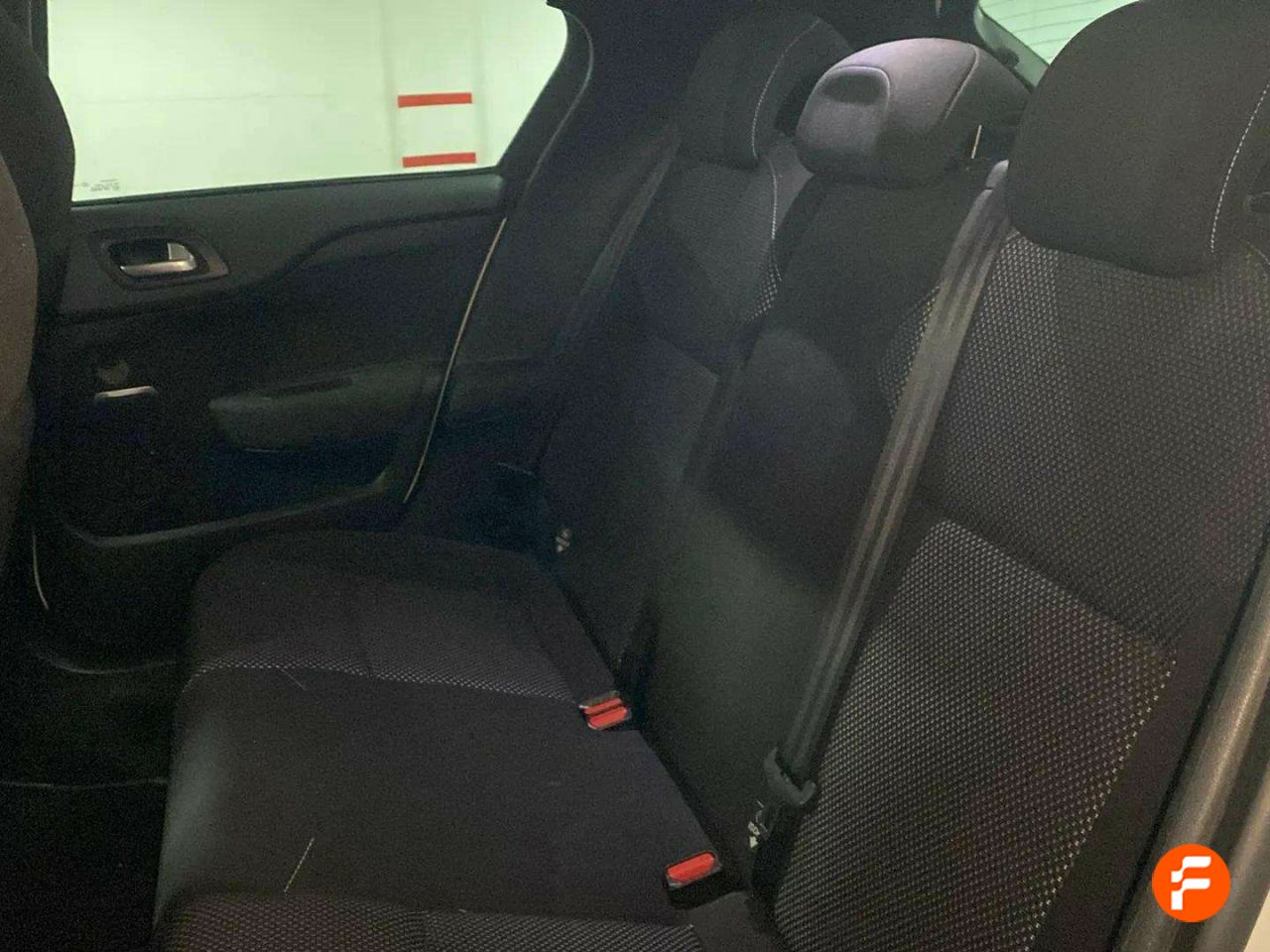 Foto DS Automobiles DS 4 23