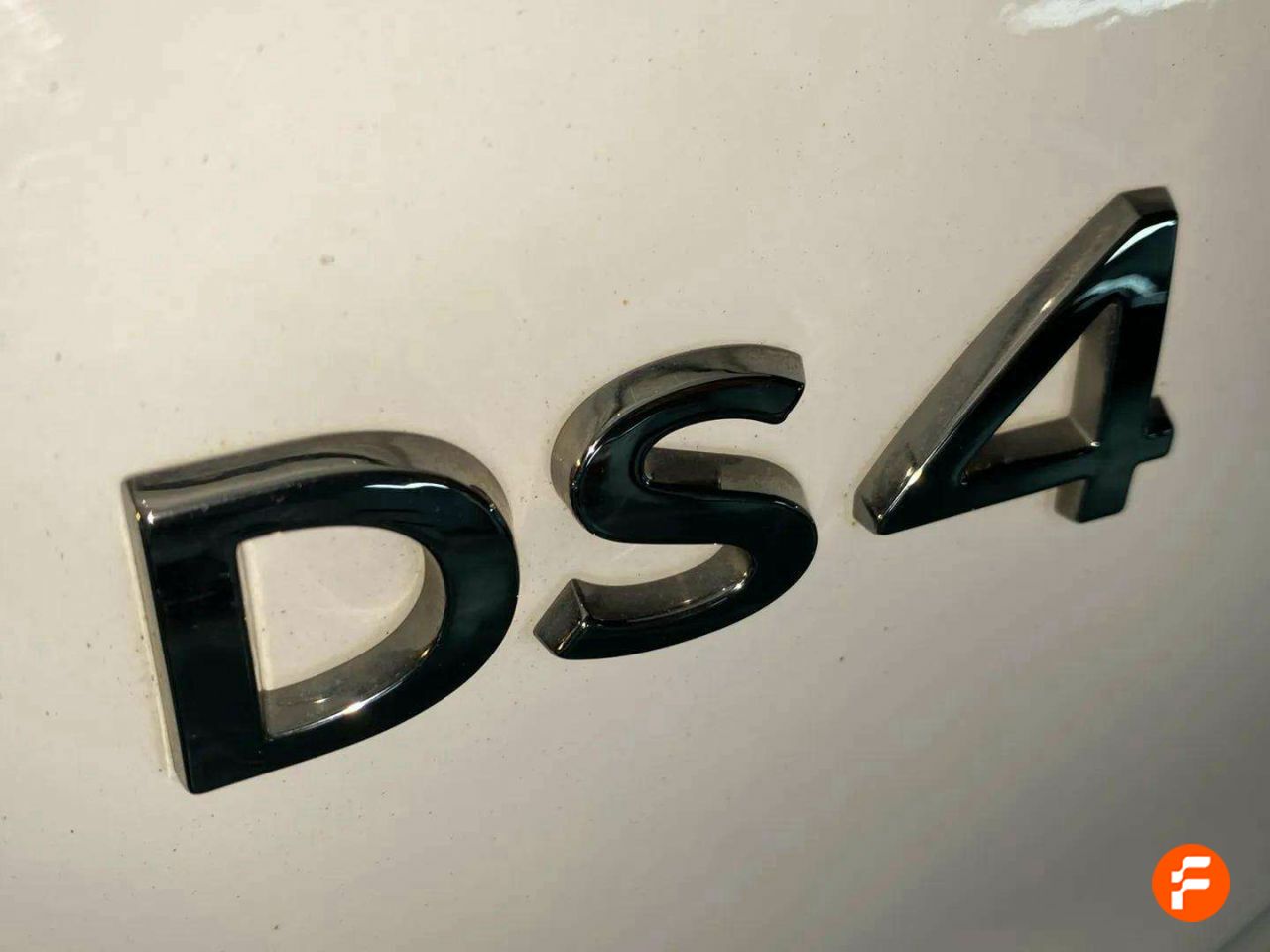 Foto DS Automobiles DS 4 30