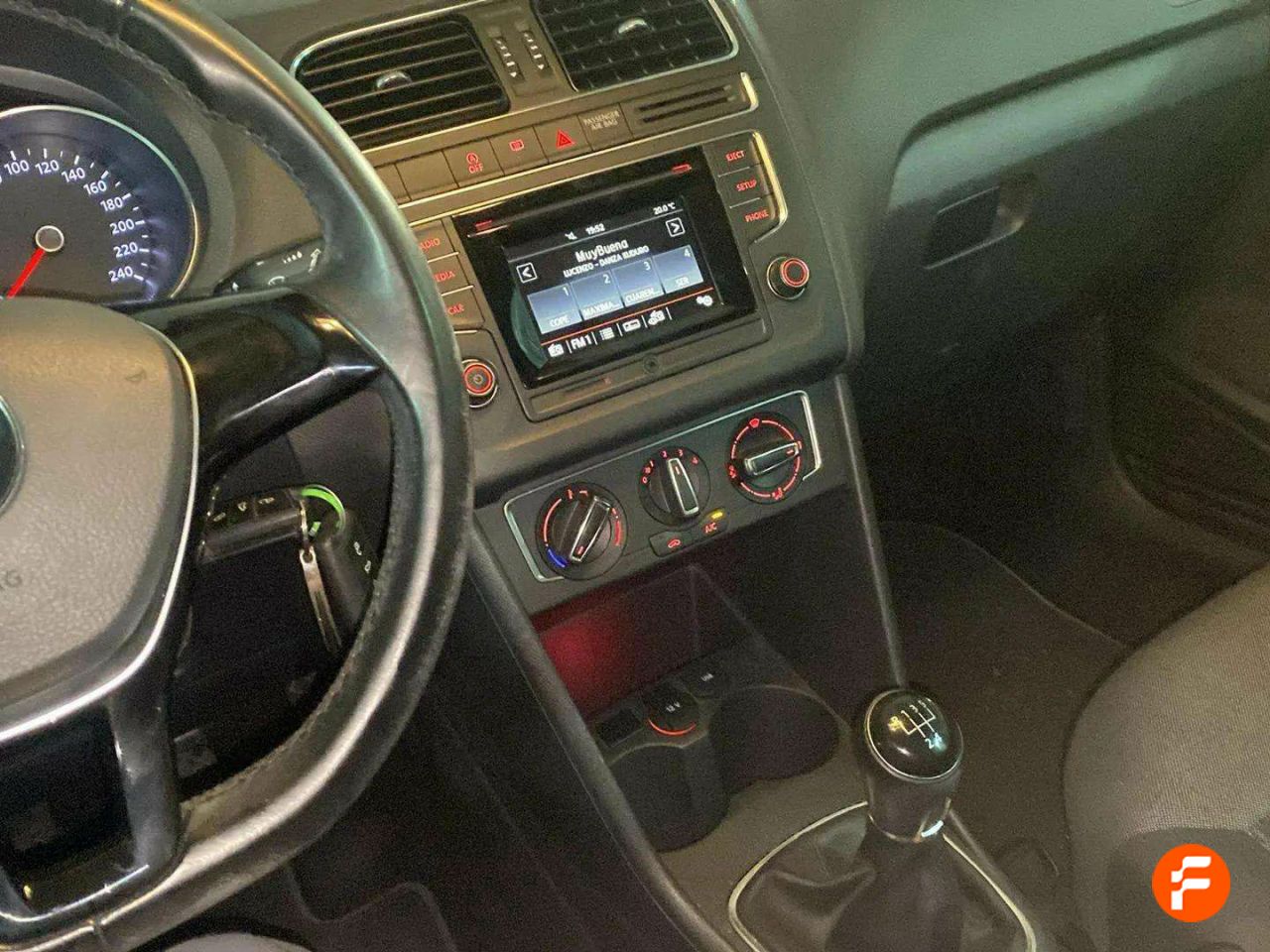 Foto Volkswagen Polo 16