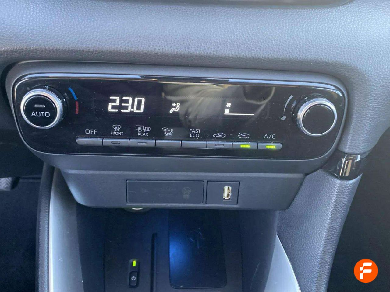 Foto Toyota Yaris 19