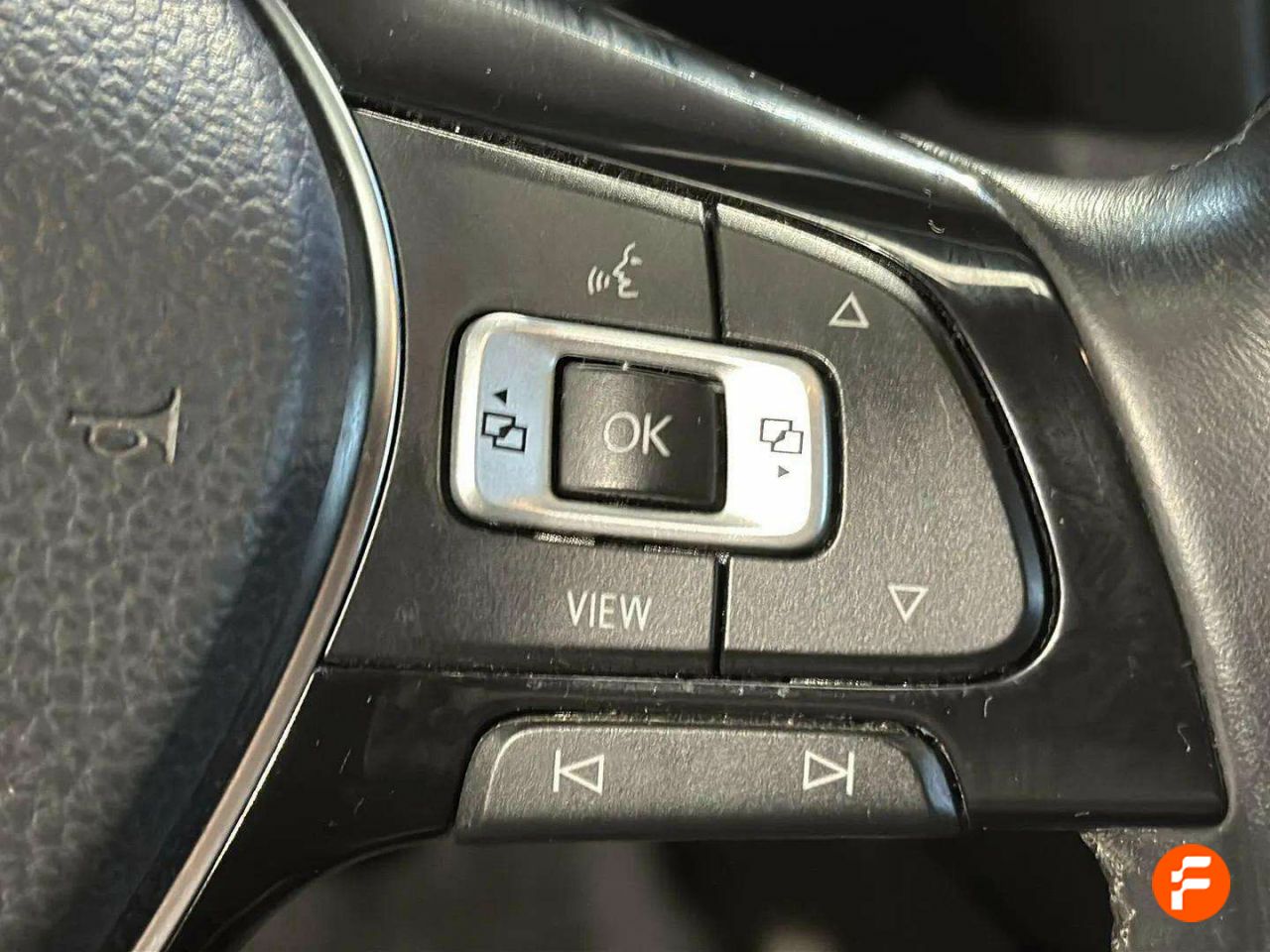 Foto Volkswagen Golf 24