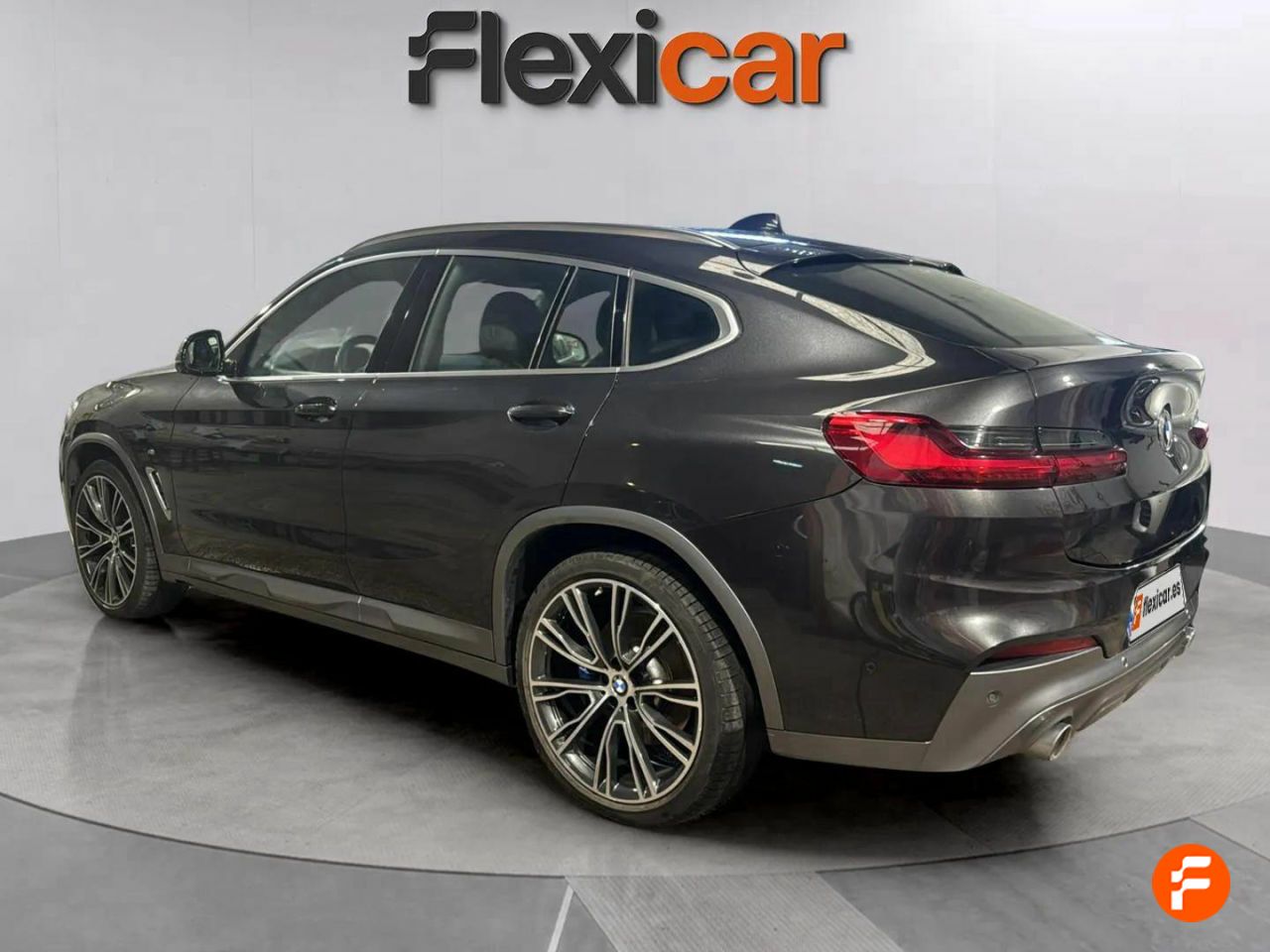 Foto BMW X4 8