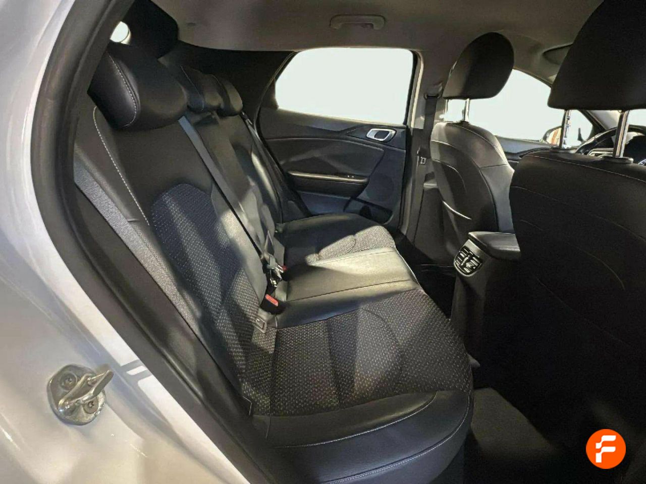 Foto Kia XCeed 13