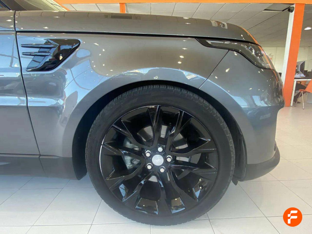 Foto Land-Rover Range Rover Sport 18