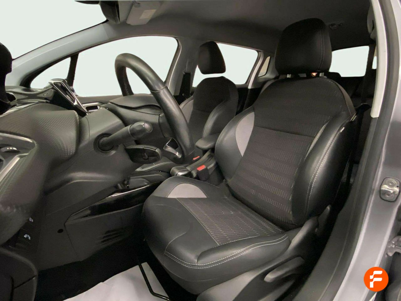 Foto Peugeot 2008 11