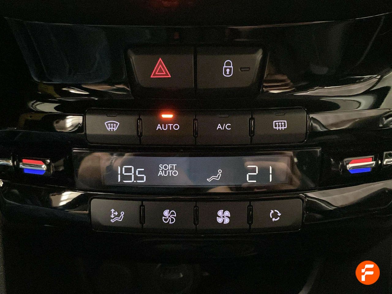 Foto Peugeot 2008 30