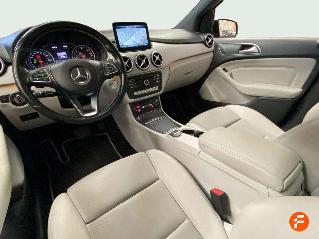 Foto Mercedes-Benz Clase B 31