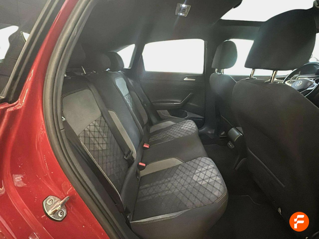 Foto Volkswagen Taigo 15