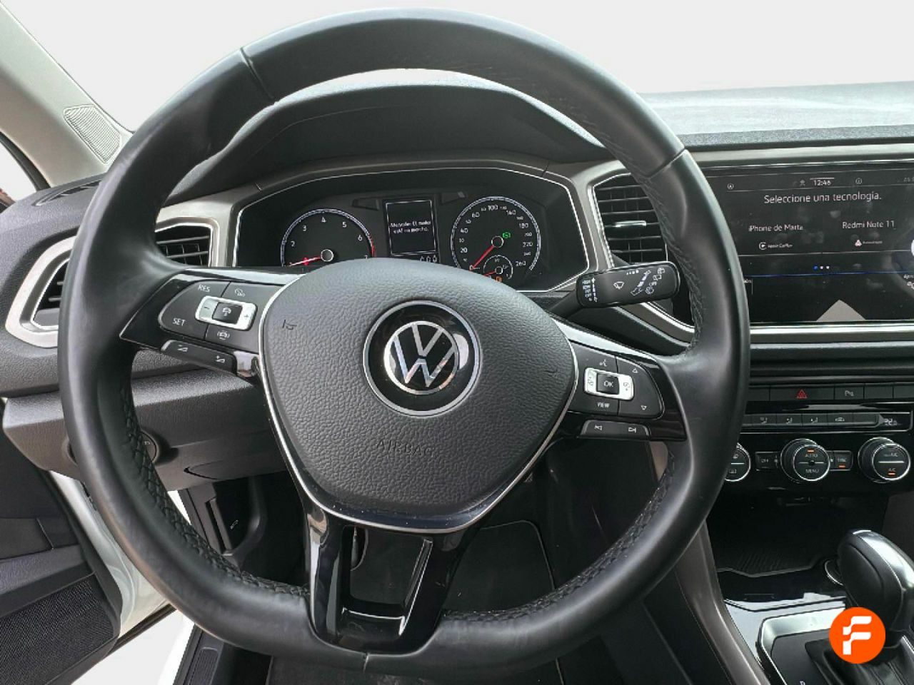 Foto Volkswagen T-Roc 11