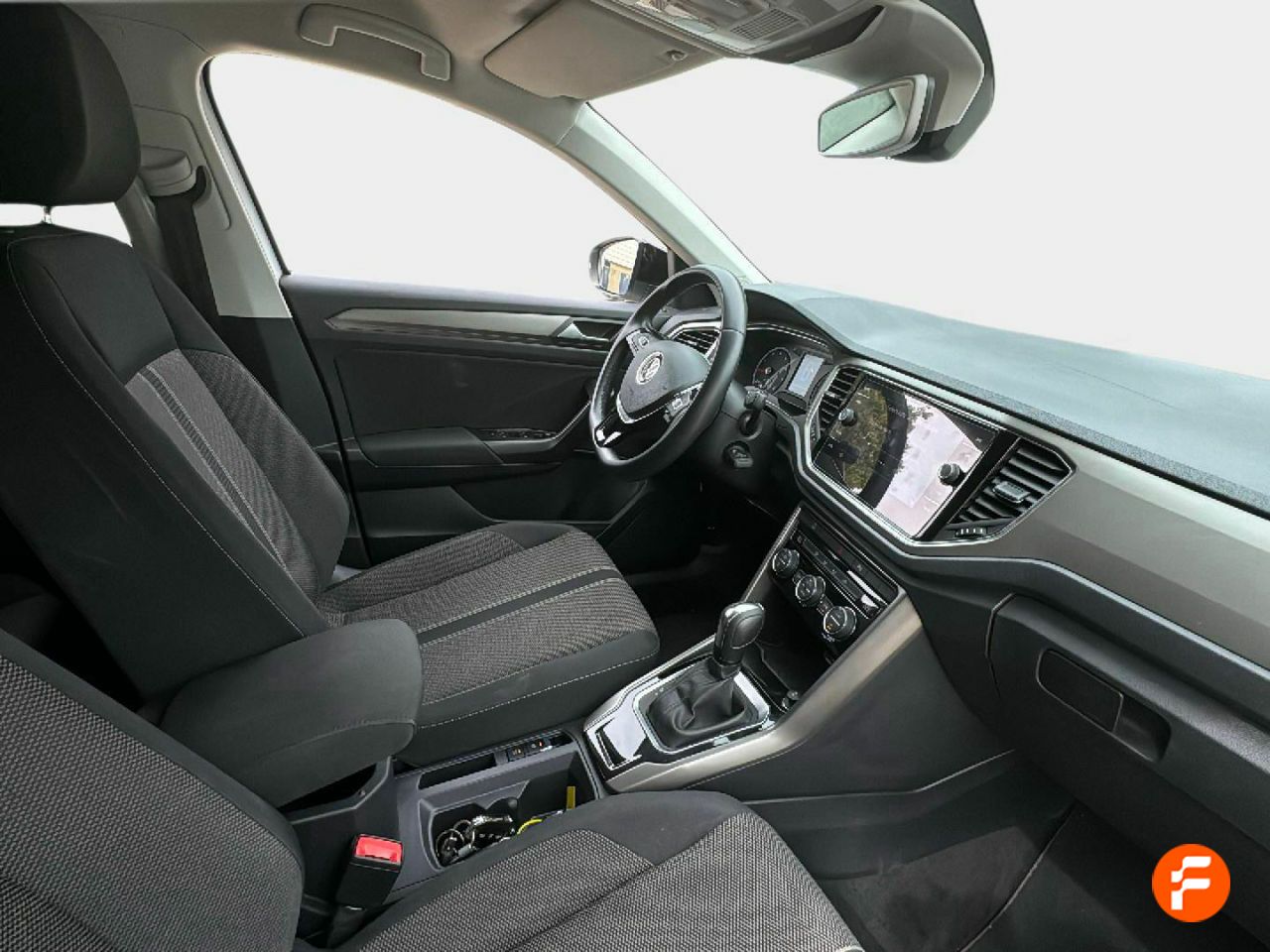 Foto Volkswagen T-Roc 15