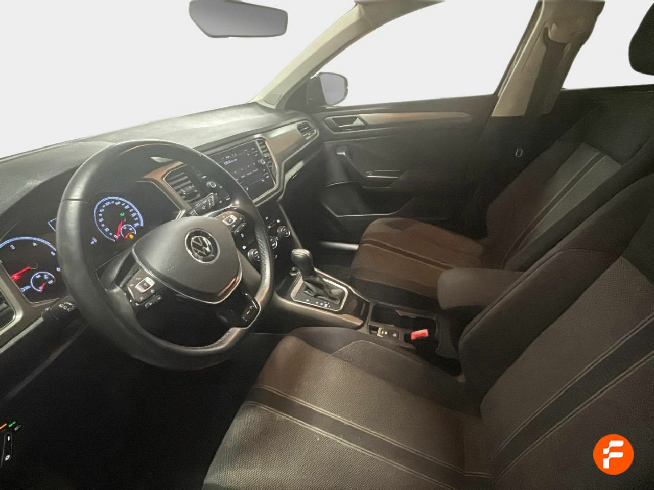Foto Volkswagen T-Roc 8