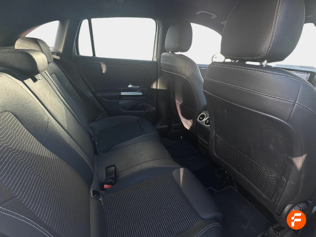 Foto Mercedes-Benz Clase GLA 14