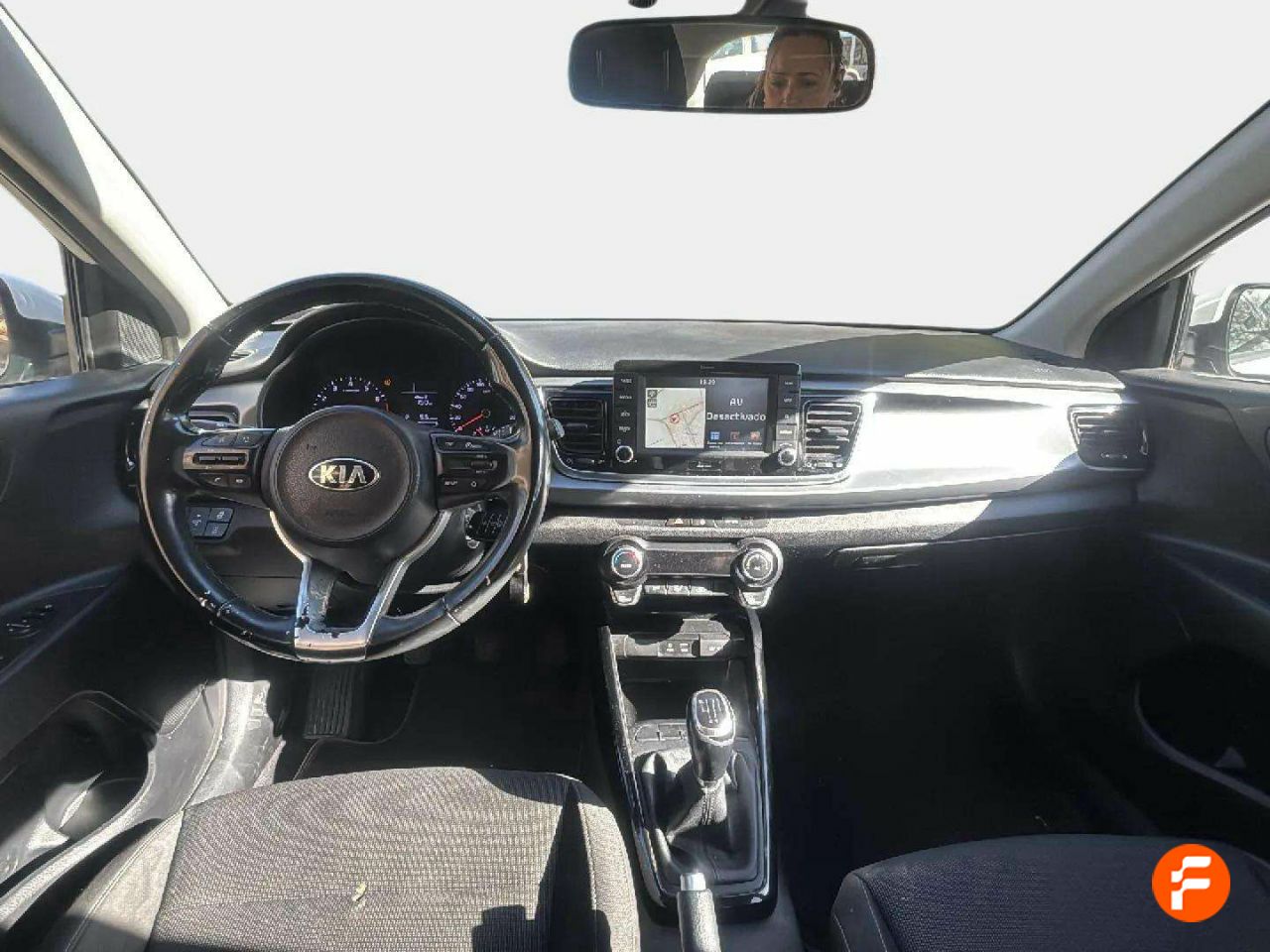 Foto Kia Rio 8