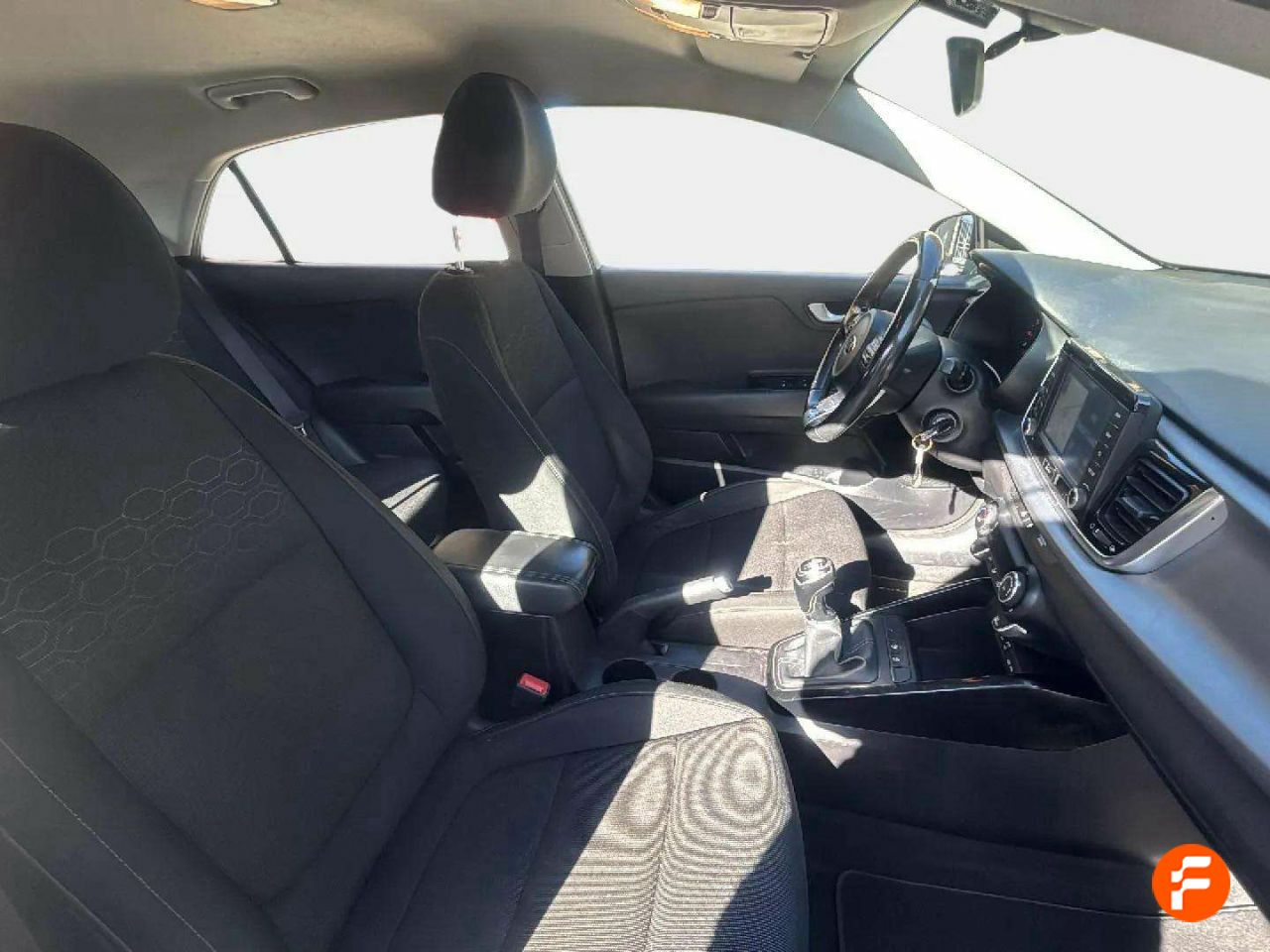 Foto Kia Rio 13