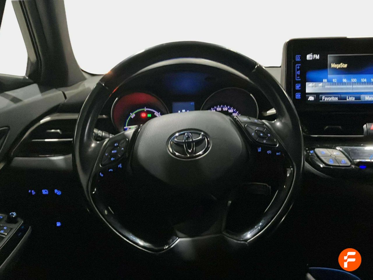 Foto Toyota C-HR 13