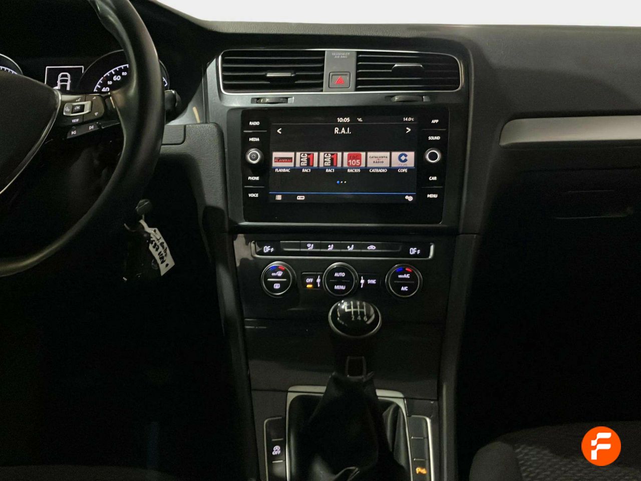 Foto Volkswagen Golf 17