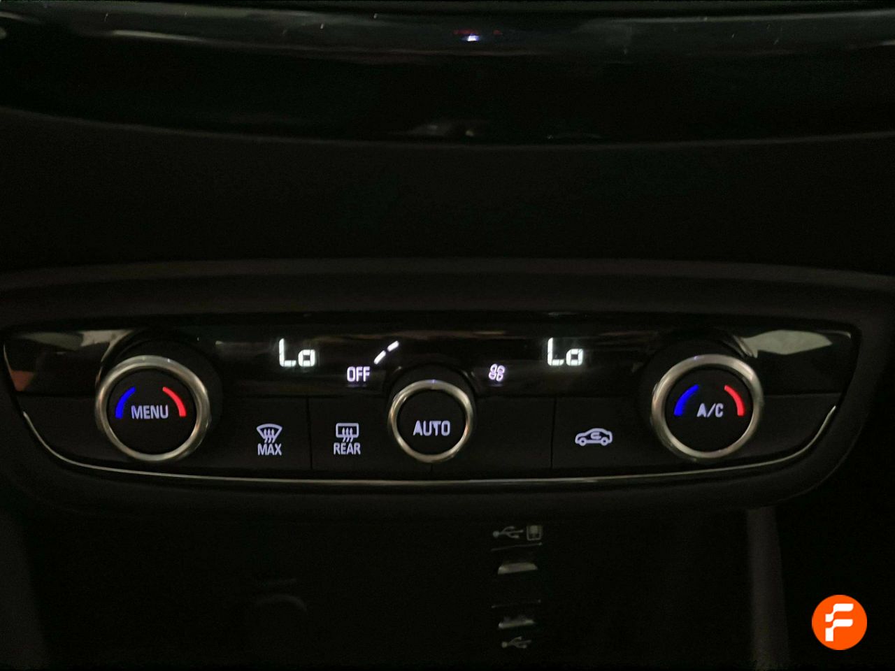 Foto Opel Crossland X 19