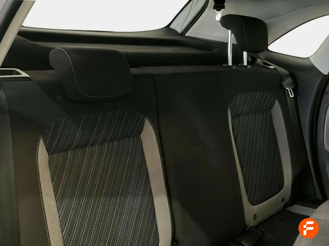 Foto Opel Crossland X 22