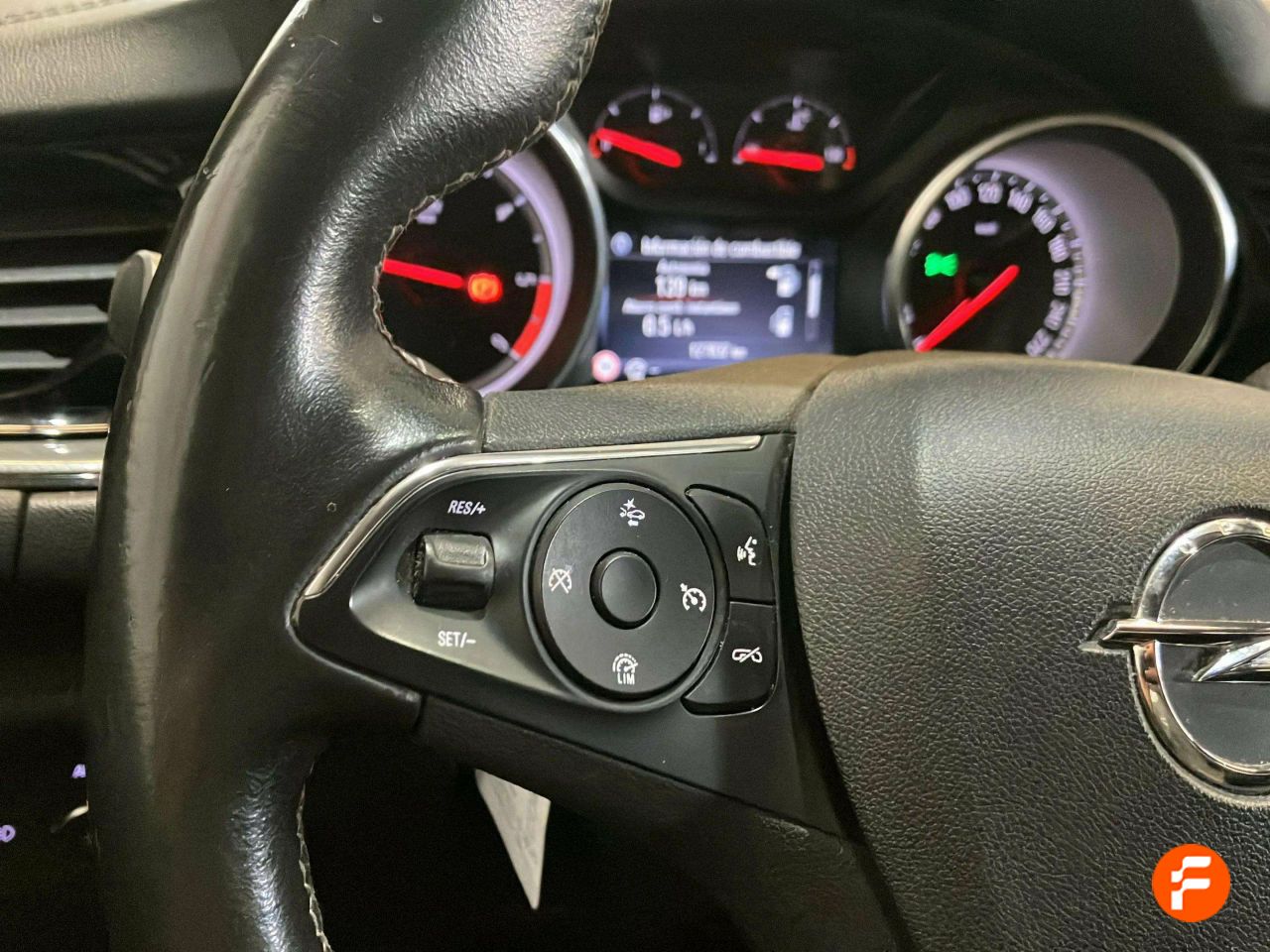 Foto Opel Insignia  12