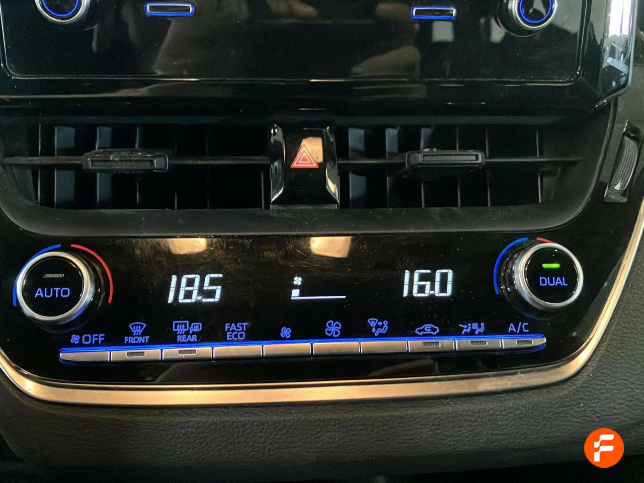 Foto Toyota Corolla 18