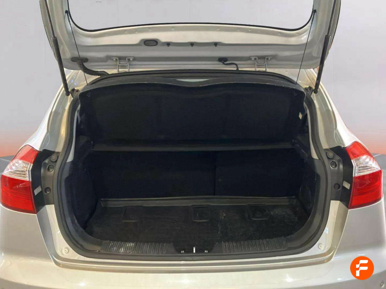 Foto Kia Rio 10